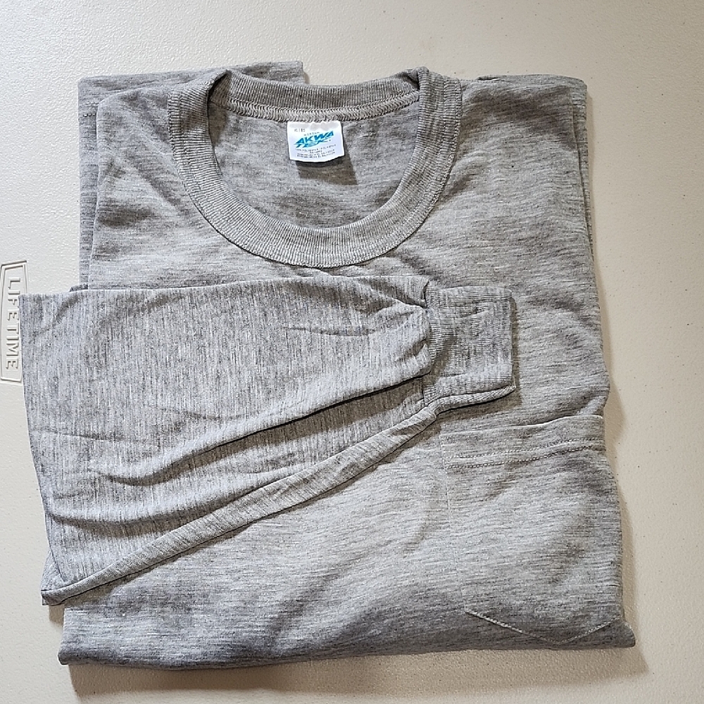 NWOT AKWA TEK Sz XL Soft Classic Gray Long Sleeve Tee